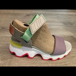 Sorel Kinetic Sandal 7.5 pastel color way